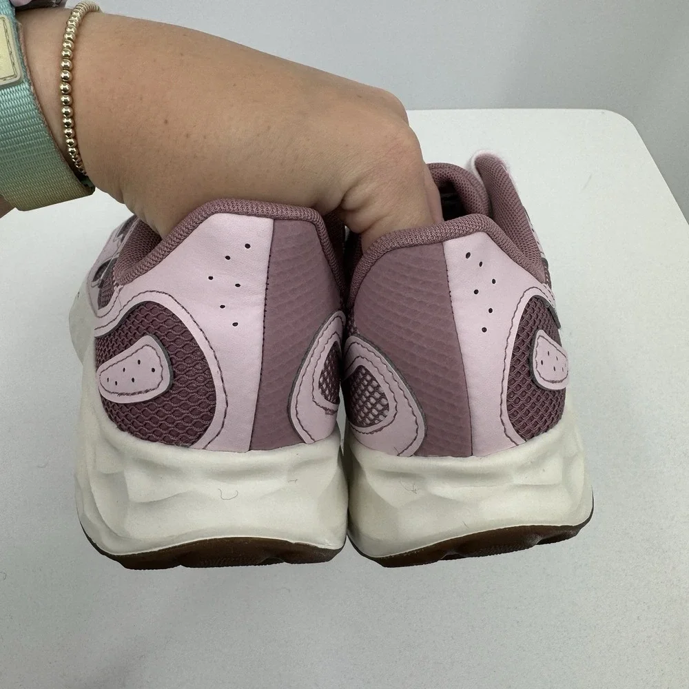 New Balance Women's Fresh Foam Arishi Tiralux Running Shoes size 11 Pink/Mauve